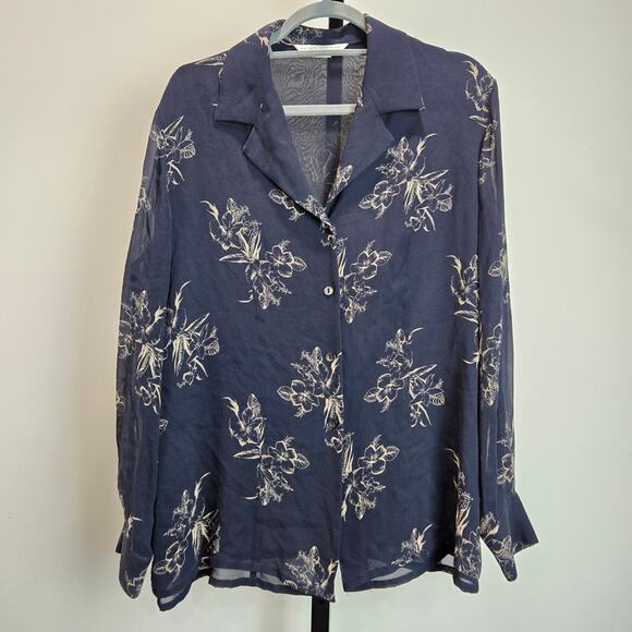 Peter Nygard Tops - Vintage Peter Nygard Silk Button Up Shirt Long Sleeve Top Navy‎ Floral Plus 14W